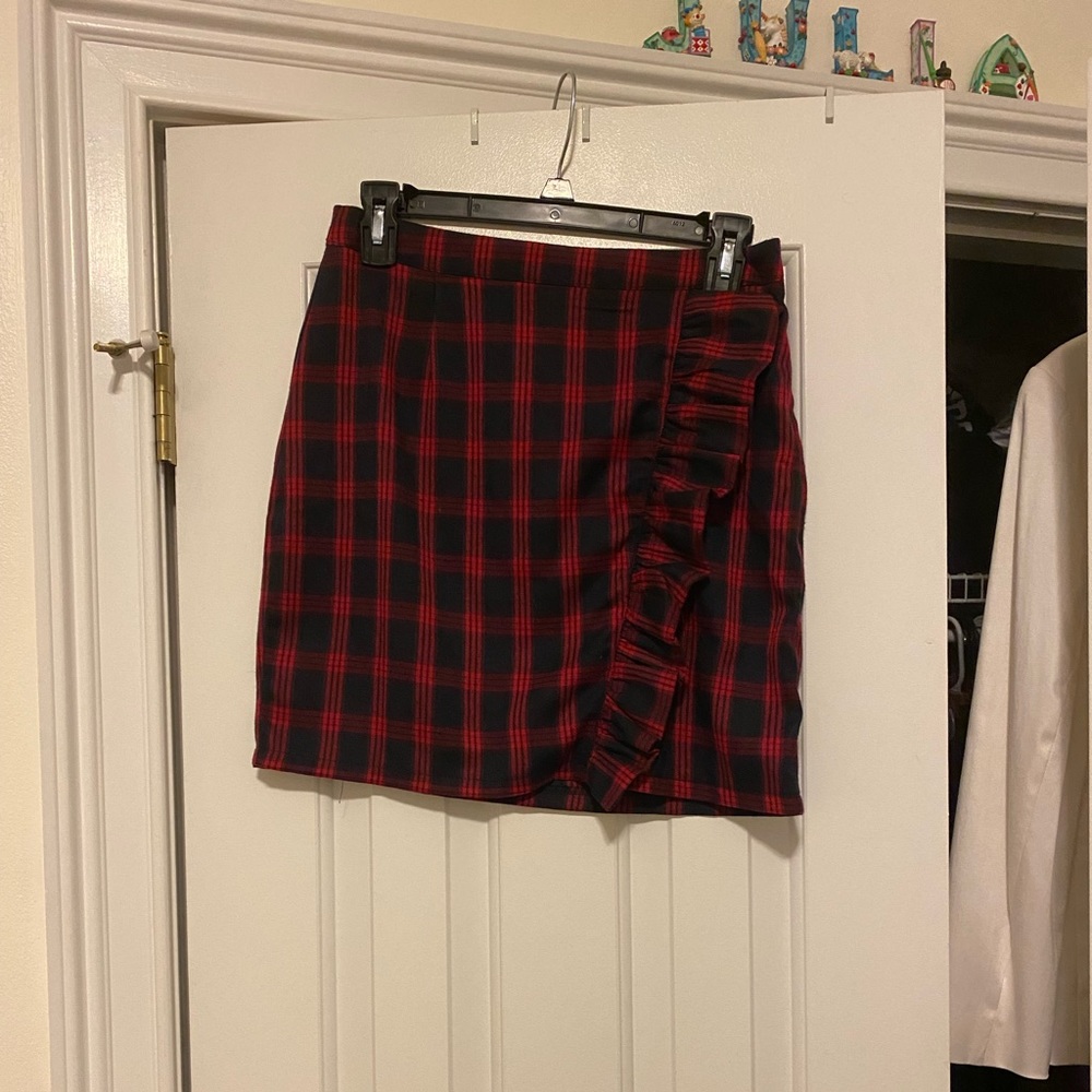 MISSGUIDED ruffle tartan mini skirt